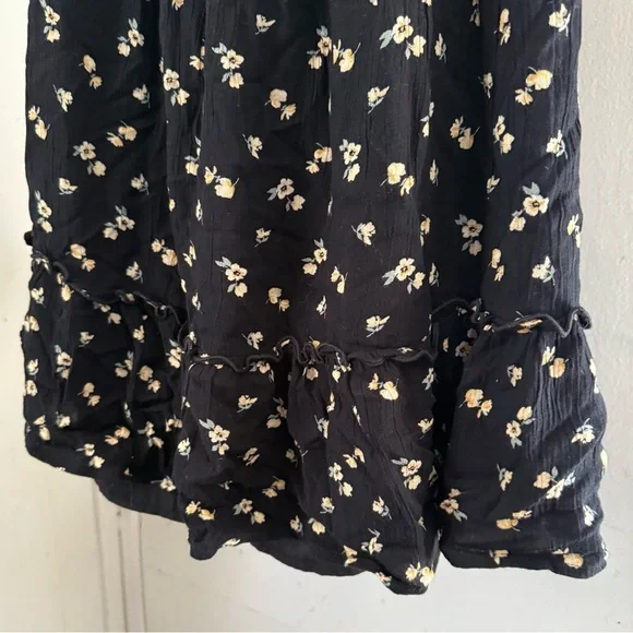 Floral Black Dress - Picture 6 of 6